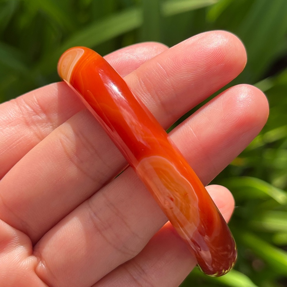 59mm inner diameter banded red carnelian bangle 0103 - Picture 4 of 8
